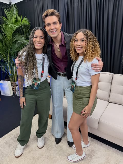 Registro de Luan Santana em um encontro com fãs, publicado pelo Luan Daily
