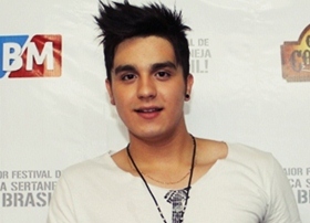 [Vídeo]: Vídeo Show News entrevista Luan Santana no Caldas Country