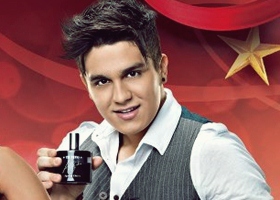 VÍDEO | Luan Santana no comercial de Natal da ‘Água de Cheiro’