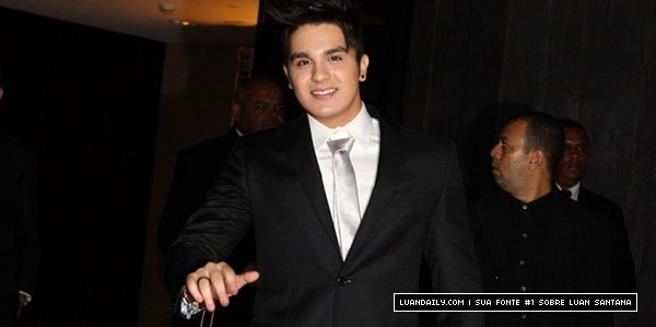 Luan Santana é padrinho de Fernando Zor