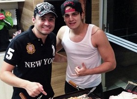 R7: Luan Santana e cantor Fernando detonam peixe do Pantanal: “Só sobrou a espinha!”