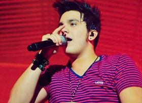 Luan Santana cumpre agenda em Pernambuco
