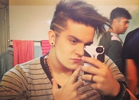 OMG! Luan Santana radicaliza o visual ao inovar o corte de cabelo