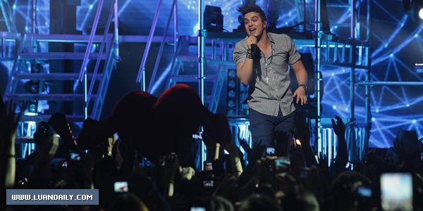 Luan Santana -  show  Sogrão Caprichou - no Credicard Hall