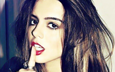 Amiga de Giovanna Lancellotti dá indícios de que ela seja a atriz do clipe de “Te Esperando”