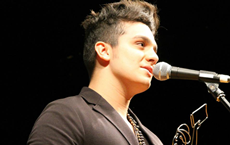 Novas fotos de Luan Santana no Press Awards no Japão