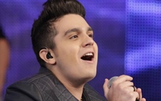 Luan Santana leva seus sucessos ao Domingão do Faustão