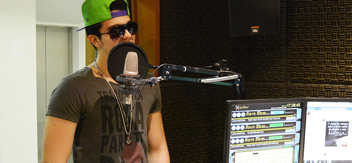 Em parceira com uma rádio, Rede Globo lança o “Sai do Chão FM”