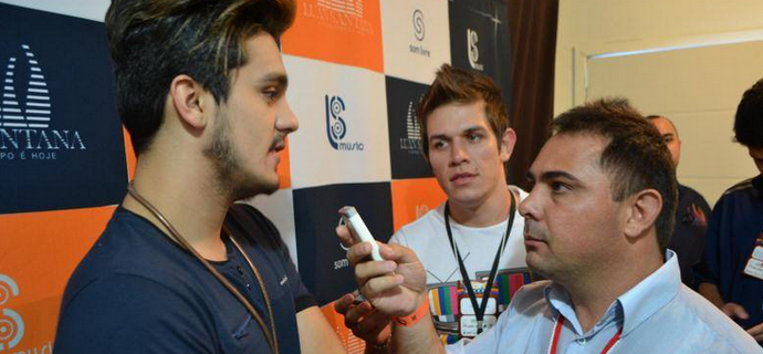 ÁUDIO | Rádio Panorama entrevista Luan Santana