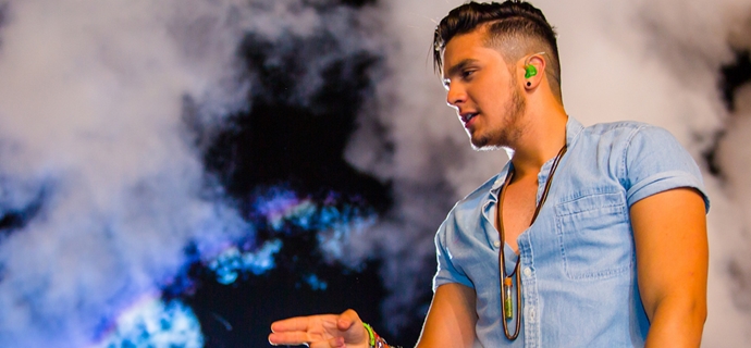 Luan Santana promete gravar DVD em formato acústico em julho