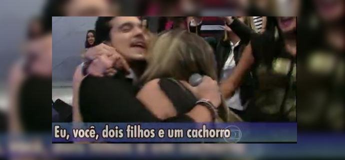 Luan Santana é agarrado por fãs no ‘Domingão do Faustão’
