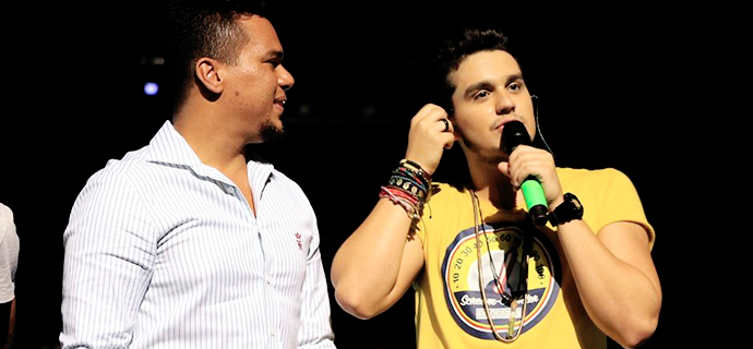 Sorriso Maroto e Luan Santana cantam juntos “Noite Feliz” para o CD “Natal em Família 2”