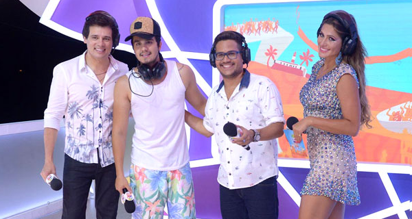 Vídeo | Luan Santana visita o estúdio SBT Folia
