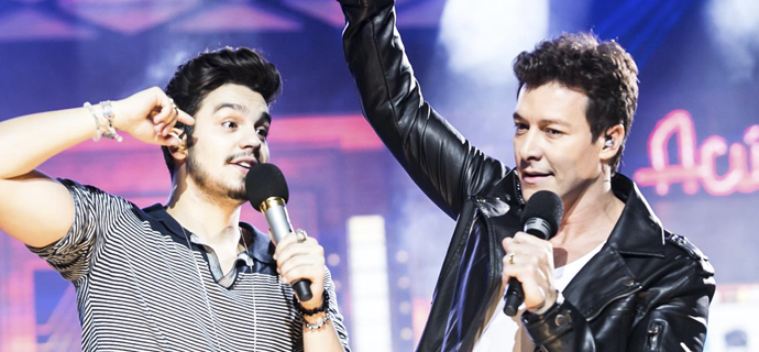 Vídeo | Rodrigo Faro invade o palco e canta com Luan Santana em show