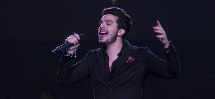 Luan Santana leva dois troféus no Prêmio Multishow