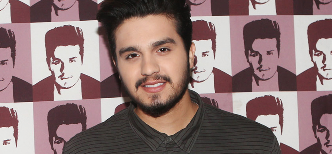 No Caldas Country, Luan Santana e outros sertanejos fazem o ENEM do CQC