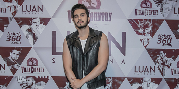 Luan Santana faz show no Villa Country em São Paulo