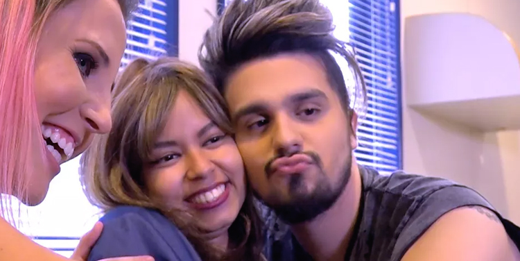 Luan Santana corta cabelo e doa para fã com câncer
