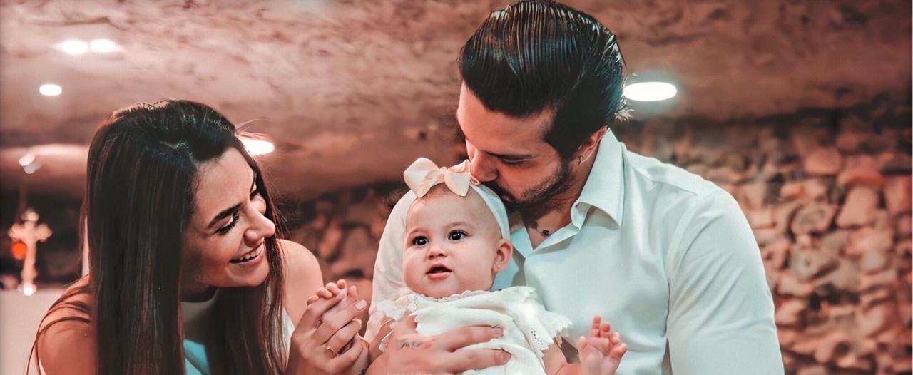 Luan Santana batiza afilhada e deixa fãs encantados com a fofura