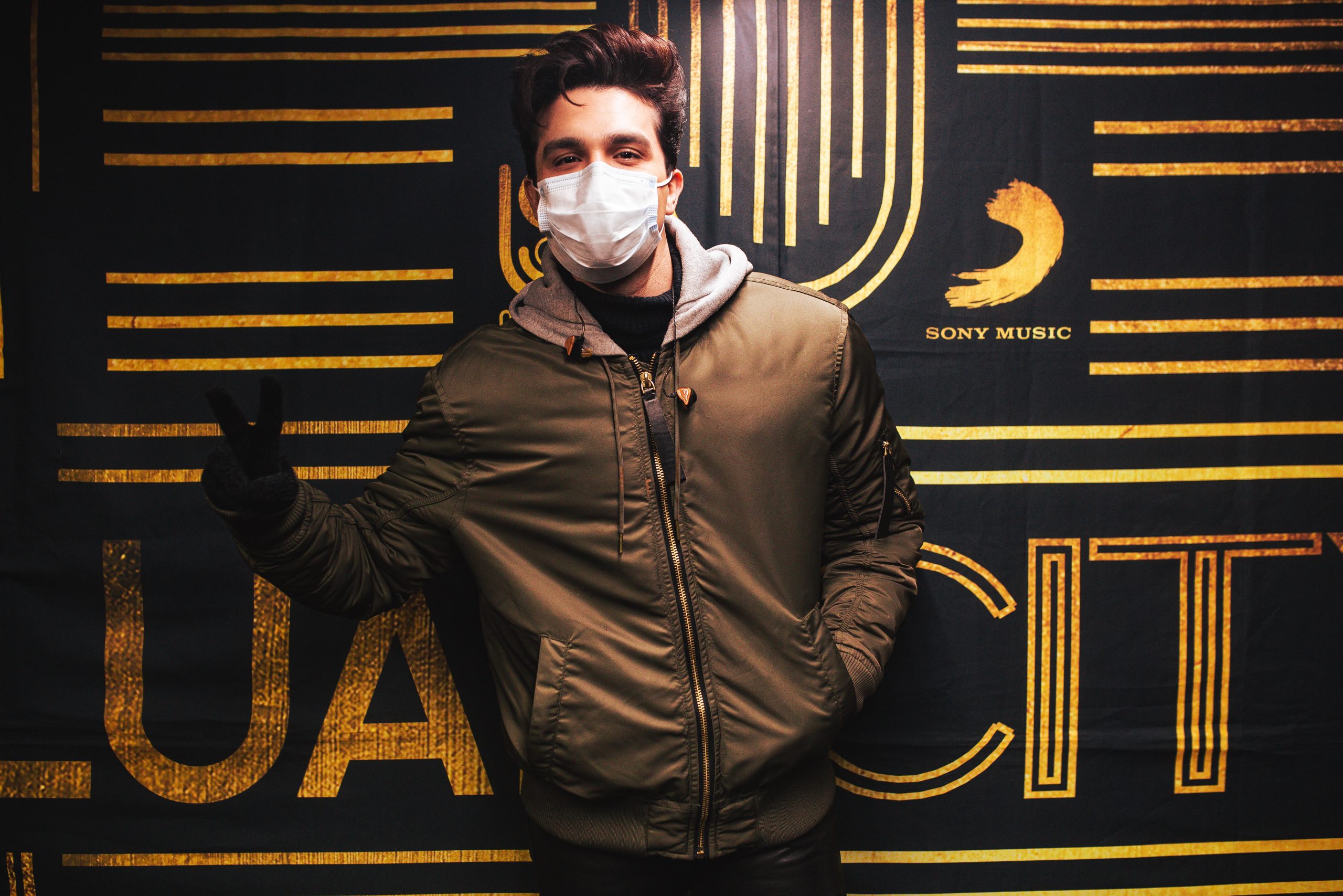 Luan Santana gravará projeto delux em Portugal com músicas inéditas