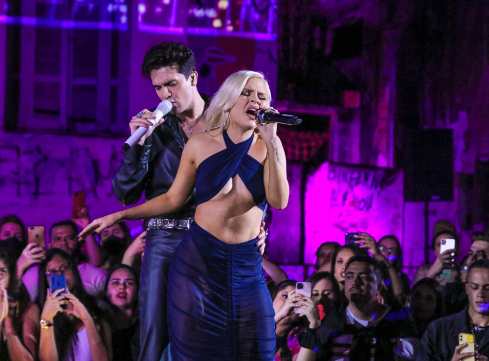 LUAN SANTANA ANUNCIA LANÇAMENTO DE FEAT COM LUISA SONZA