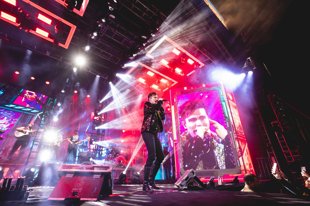 LUAN SANTANA É O SOLISTA SERTANEJO MAIS OUVIDO DO PAÍS
