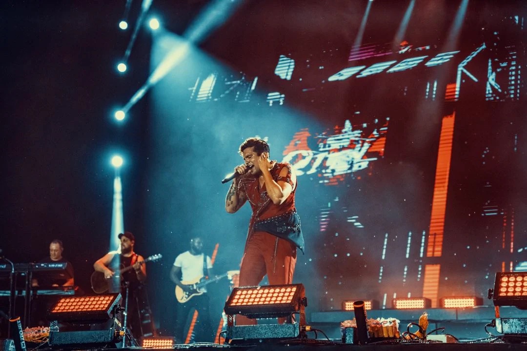 LUAN SANTANA ARRASTA MULTIDÃO DEBAIXO DE CHUVA NO LUAN CITY FESTIVAL SALVADOR