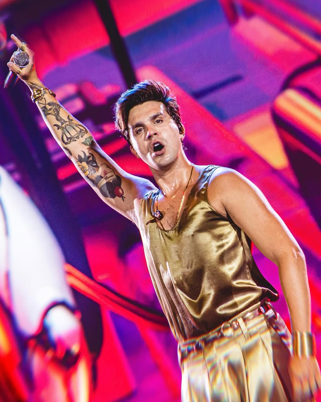 LUAN SANTANA FAZ SHOW HISTÓRICO ENCERRANDO O “LUAN CITY FESTIVAL”